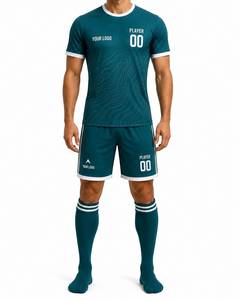 Conjunto de Camiseta y Pantalones Cortos de Fútbol Sublimados Personalizados, 100% Poliéster, Secado Rápido, Transpirable, Ecológico, Números Personalizados en Negrita - Product Image 1