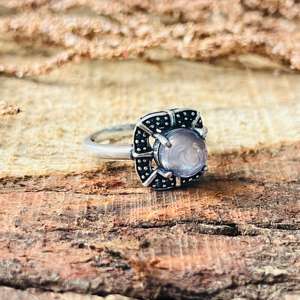 Anillo de Cuarzo Rosa, Anillo Geométrico Boho para Mujer, Joyería de Latón Plateado Oxidado, Venta al por Mayor - Product Image 2