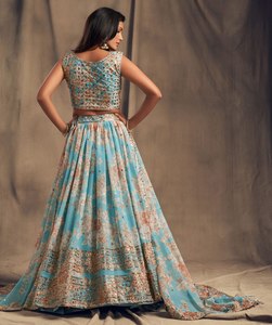 Vestido de Novia de Organza Azul con Bordado Floral, Escote sin Tirantes, Cintura Imperio, Silueta en A, Sin Mangas, para Boda - Product Image 4