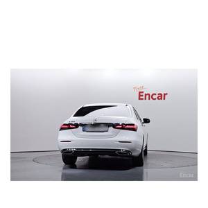 Mercedes-Benz Clase E E250 Exclusive, Modelo Marzo 2023, con 56,262 km, Caja de Cambios Automática, Asientos de Cuero, Cámara Trasera - Product Image 4