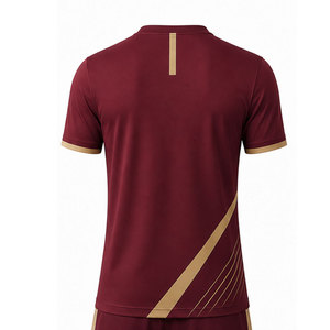 Tenue de football performante, maillot et short élégants avec tissu léger pour les entraînements et les matchs de compétition - Product Image 5