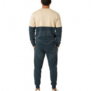 Conjunto Deportivo Cómodo para Hombre, Tela Suave y Duradera, Diseño Transpirable, Corte Relajado, Ideal para Sesiones de Gimnasio, Viajes y Uso Diario - Product Image 2