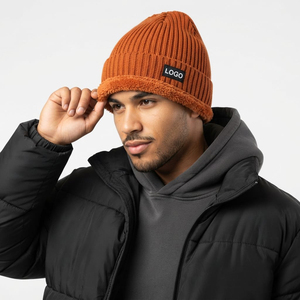 Gorro de Punto Acanalado Cálido de Alta Calidad al por Mayor con Forro de Sherpa para Mujer y Hombre, Uso Casual de Invierno, Logotipo Tejido Personalizado - Product Image 4
