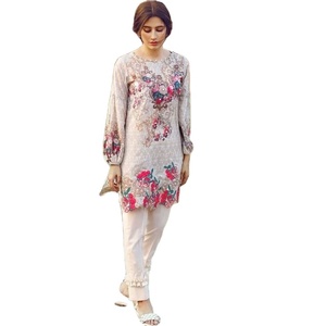 ชุดสูทสตรีสีพีชที่น่าตื่นตาตื่นใจชุดเด็กหญิง Kameez shalwar ชุดใส่ในสนามหญ้าชุดฤดูร้อนฤดูใบไม้ร่วงลายปักเพชร - Product Image 1