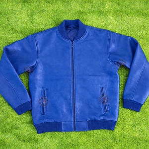 Chaqueta bomber de invierno para hombre, de cuero genuino, personalizada, al por mayor, a prueba de viento, estilo varsity con cremallera. - Product Image 1