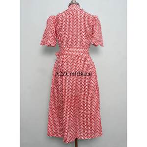 Vestido midi floral de algodón 100% ecológico para mujer, estilo Kangura, cuello en V, manga corta, decoración con botones, lavable. - Product Image 6