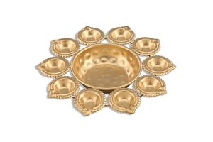 Juego de bandejas decorativas de latón estilo Art Deco para Diwali y Ramadán con 9 lámparas de aceite, diseño redondo artesanal tradicional para uso festivo - Product Image 2
