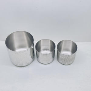 เชิงเทียนทองเหลืองหรูหราแบบขายส่ง ดีไซน์เฉพาะตัว ขัดเงา พร้อมสลักลายตามสั่ง ทำด้วยมือ ขนาด 10 ออนซ์ - Product Image 3