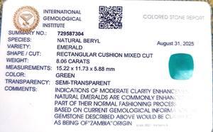 Esmeralda Verde de 8.06 Quilates con Corte Cojín, Piedra Preciosa de Zambia - Product Image 6