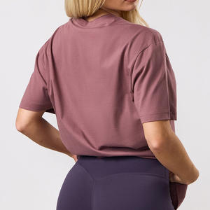 Camisetas de yoga ajustadas para mujer, de algodón elástico, con logo personalizado, ropa deportiva, suministro de fábrica. - Product Image 6