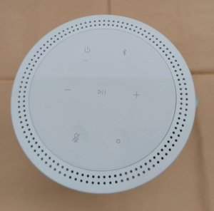 Haut-parleur Bluetooth sans fil portable avec poignée de transport, enceinte stéréo audio domestique, corps en maille perforée blanche - Product Image 2