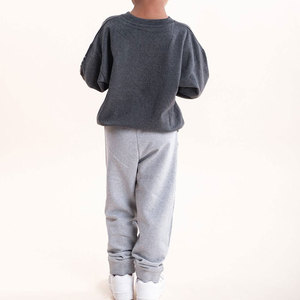 Survêtement gris de couleur unie pour garçons, sweat-shirt décontracté à manches longues et col rond avec poches latérales, pantalon à taille élastique pour l'automne - Product Image 4