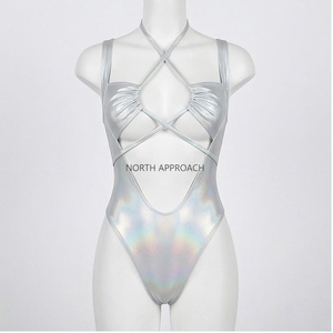 Traje de baño de una pieza plateado holográfico con cuello halter cruzado y aberturas, tipo body, con parte inferior tipo tanga, elástico, para mujer - Product Image 1