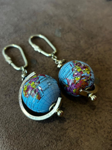 Porte-clés globe terrestre, carte du monde, laiton, style nautique, vintage, pour sac à dos, cadeau géographique, pour événements, personnalisable - Product Image 2