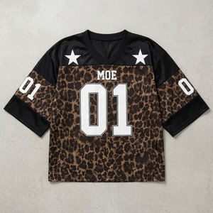 เสื้อเจอร์ซีย์อเมริกันฟุตบอลทรงโอเวอร์ไซส์สีดำลายเสือดาวแบบสั่งทำพิเศษ ทรงบ็อกซี่ ไหล่ตก แบบยูนิเซ็กซ์ พิมพ์ลายกราฟิกสไตล์วาร์ซิตี้ - Product Image 4