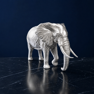 Sculpture d'éléphant en laiton plaqué argent 999, moulée en 3D, par Jaipur Metals |   10x5x6,5 cm |   120g |   Décoration d'intérieur et cadeaux - Product Image 1