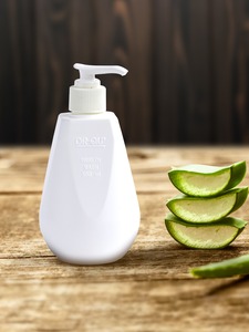 Singapur - Champú Anticaspa para Todas las Edades, con Suave Fragancia Herbal, para Todo Tipo de Cabello, Unisex, para Cabello y Cuero Cabelludo, 300 ml, Líquido - Product Image 2