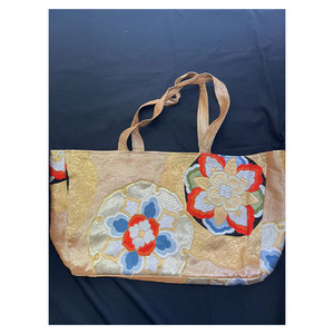 Precios Razonables, Calidad Excepcional, Bolsos Tote Japoneses Hechos a Mano con Tela de Kimono Reciclada, Tamaño Grande, Únicos, al por Mayor - Product Image 1