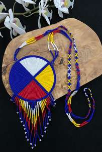 Conjunto de collar y aretes con cuentas étnicas decorativas, ideal para bodas, fiestas y eventos festivos. - Product Image 4