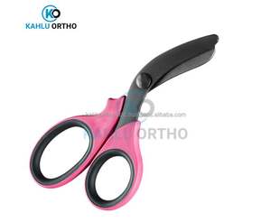 Tijeras de Trauma de Acero Inoxidable de Alta Resistencia 7.5, con Mangos Rosados y Hojas Recubiertas de Titanio Negro, Certificadas CE por KAHLU ORTHOPEDIC - Product Image 2