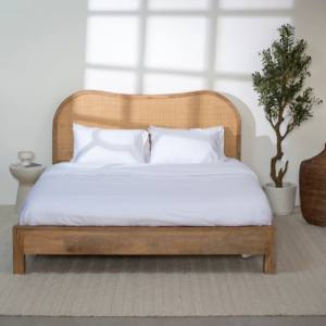 Lit en rotin et bois de manguier Vandana Solace Lunaris pour des intérieurs de chambre à coucher modernes et élégants et un confort optimal - Product Image 2