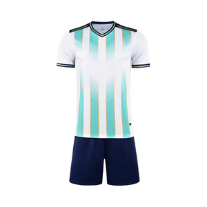 Maillot de football personnalisé pour tournoi national, manches courtes, séchage rapide, logo en silicone, broderie sublimée, vêtements de club, adulte - Product Image 3
