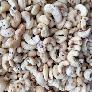 Noix de cajou directement de l'usine SK Cashew Kernel SANTIGO Nuts Kernels - Product Image 1