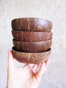 [DISPONIBLE] |   Ensemble de bols et cuillères en bois de coco pour salade bio, smoothie et motifs floraux sculptés, pour la restauration au Vietnam - Product Image 5