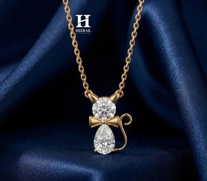 Collar con Colgante de Gato de Lujo con Diamantes de Corte Brillante, Joyería Fina de Plata de Ley/Oro para Venta al por Mayor - Diseño Personalizado - Product Image 5