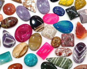 Pierres précieuses naturelles polies de forme ovale, couleurs assorties, pierres à jeu de couleurs et à feu pour la fabrication de bijoux - Product Image 6