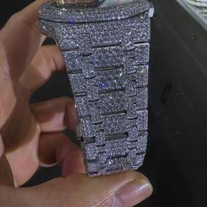 Reloj Unisex con Incrustaciones de Moissanita, con Fecha Automática, Diamantes Incoloros de Alta Calidad, Precio de Mayoreo, Superventas - Product Image 2