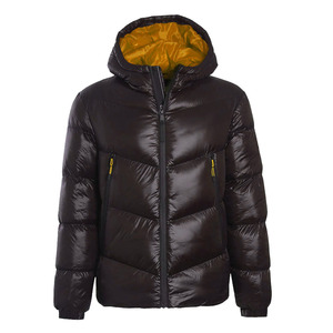 Nylon/Polyester Men's Casual Wear Hooded Puffer Jackets Full Sleeves Zip-Up Street Style Heavyweight Quilted Puffer Jackets - Product Image 5