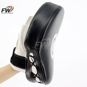 Almohadillas de entrenamiento de boxeo de cuero de alta resistencia y la mejor calidad para artes marciales y guantes de boxeo - Product Image 3