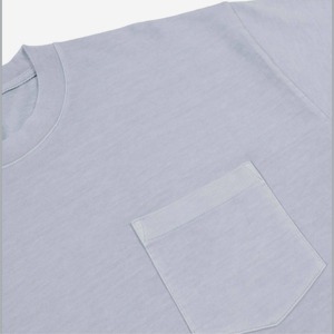 เสื้อยืดโอเวอร์ไซส์สีเทาอ่อนสำหรับผู้ชาย แขนสั้น คอกลม ลำลอง สีพื้น ผ้าฝ้ายเจอร์ซีย์ถัก ย้อมสีเรียบ - Product Image 5