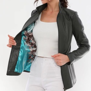 Chaqueta de Cuero para Mujer con Cierre Personalizada de Fábrica, Chaqueta de Motociclista de Piel de Oveja Auténtica, Corte Ajustado, Forro de Algodón Transpirable - Product Image 3