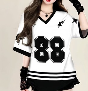 T-shirt de football uni à col en V et manches courtes pour femme, séchage rapide, écologique, style streetwear pour adolescentes - Product Image 2