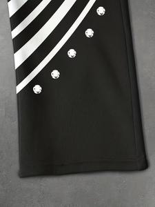 Survêtement à coupe évasée en tissu éponge, style patchwork, épais, avec appliqué vieilli et délavé, effet délavé à l'acide, brodé de strass, avec sweat à capuche court zippé - Product Image 4