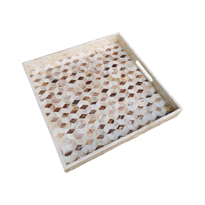 Bandeja de servir de alta gama con incrustaciones de nácar hecha a mano, bandeja decorativa de concha para el hogar, procedente de Vietnam. - Product Image 1
