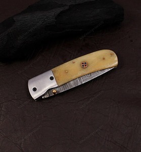 Juego de Cuchillos Plegables de Damasco Personalizados de Grado Industrial Premium de BA Enterprises |   OEM |   Mango de madera |   8 pulgadas de longitud total |   Latón - Product Image 4