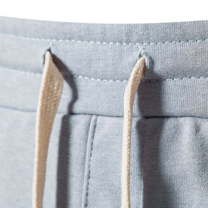Pantalones cortos para hombre, frescos e informales, con cintura elástica, pantalones cortos de verano para hombre con bolsillos con cremallera, pantalones cortos para hombre prácticos y elegantes - Product Image 4