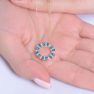 สร้อยคอรูปวงรีประดับไพลินสีน้ำเงินคอร์นฟลาวเวอร์ พร้อมจี้เงินแท้ 925 ชุบทอง 14K - Product Image 6