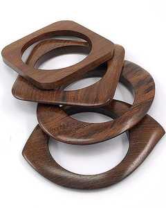 Bracelets en bois artisanaux de luxe, fabriqués à partir de bois naturel de qualité supérieure, artisanat contemporain pour femmes, exportations Uttar. - Product Image 2