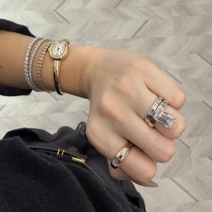 แหวนหมั้นเพชรทรงเหลี่ยมมรกต 3.71 กะรัต สองสี ทองคำขาว 14k และทองคำเหลือง แหวนแต่งงานเพชรเม็ดเดี่ยวรับรองโดย IGI - Product Image 4