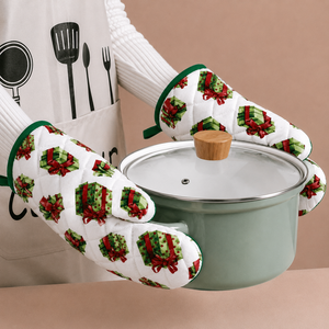Beautiful Christmas Printed Design 100% Cotton <b>Oven</b> Mitts High-Temperature <b>Gloves</b> for Kitchen and <b>Oven</b> Use. - Product Image 1