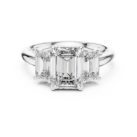 Anillos de Compromiso Sofisticados con Diamantes Cultivados en Laboratorio con Corte Esmeralda, Chapados en Oro, Lujo Sostenible para Novias Éticas, Personalizados y Finos