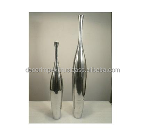 Décoration de table Vases à fleurs en aluminium coulé polonais Vase à fleurs de décoration élégant de meilleure qualité - Product Image 2