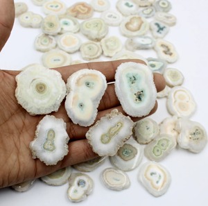 Vente en gros de cabochons en quartz solaire 100% naturel, qualité excellente, pierres précieuses lisses pour la fabrication de bijoux - Product Image 4