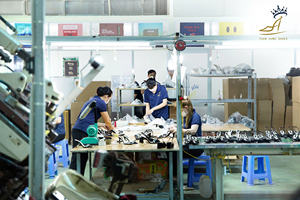 รองเท้าส้นสูงผู้หญิงเวียดนาม ส้นสูง 10 ซม. แบบเปิดนิ้วเท้า หนัง PU สายรัดข้อเท้า ดีไซน์หรูหรา เหมาะสำหรับงานปาร์ตี้ - Product Image 6