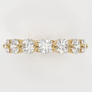 Anillo de Eternidad Completo con Moissanita de Corte Redondo TCW, Plata de Ley 925 Chapada en Oro, Apilable, Regalo de Aniversario de Bodas para Mujer - Product Image 1