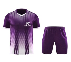 Vêtements de sport confortables pour hommes, uniforme de football 100% polyester, uniforme de football sur mesure pour hommes - Product Image 4